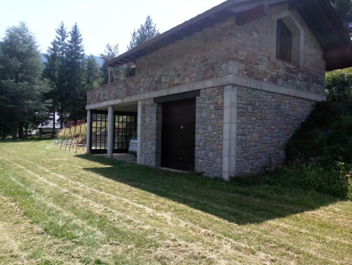 Can Serraima, Casa Rural A Prop De La Cerdanya Neva Exterior photo